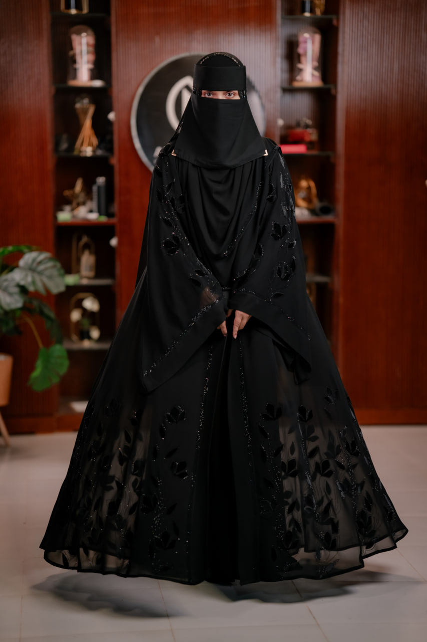 ✨ LOTA PATA VELVET ABAYA V1 🖤